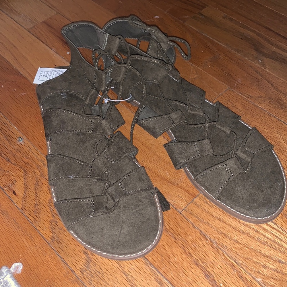 Old navy army green gladiator sandals